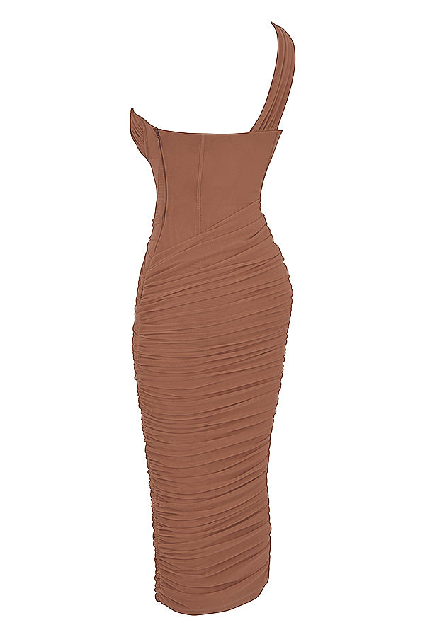 Asymmetrische midi jurk met uitsnijding